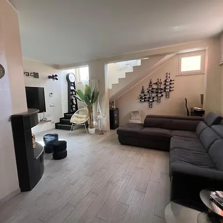 Mummy House